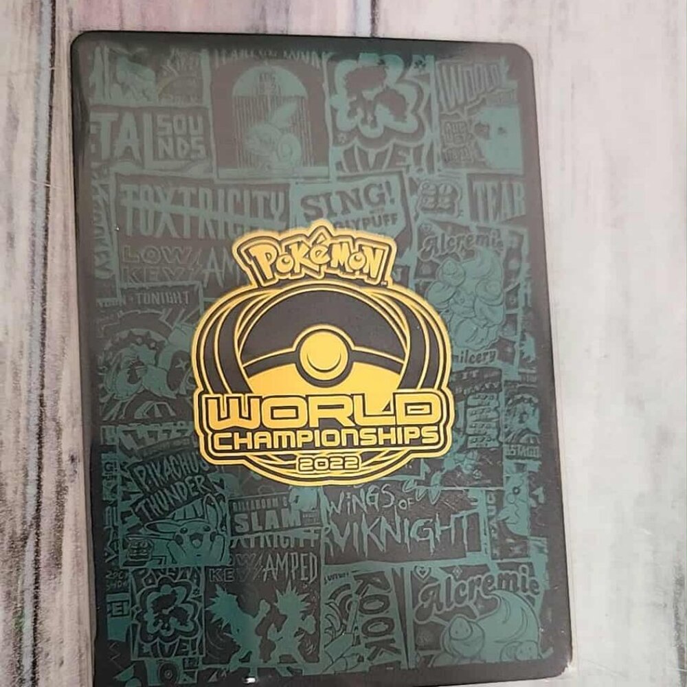 Pokemon Card Flying Pikachu V World Championship - Picture 4 of 4